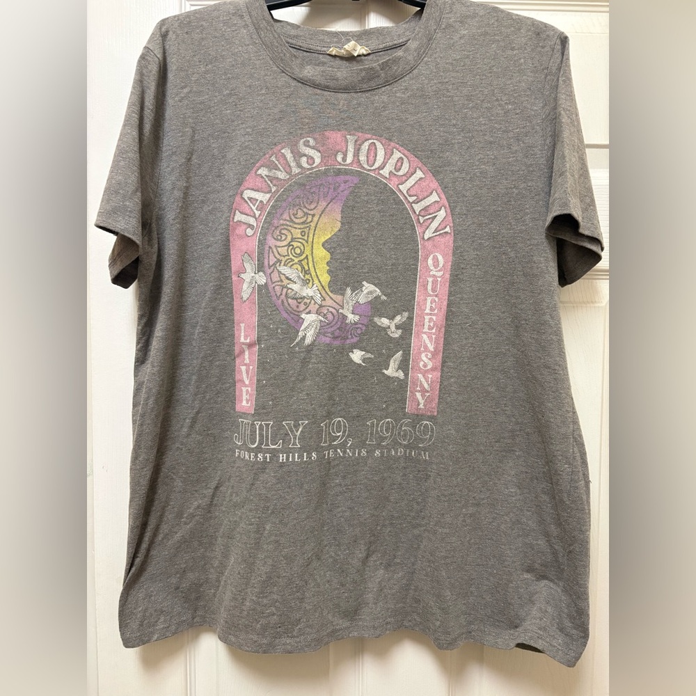 Maurices Heather Gray T-Shirt size L